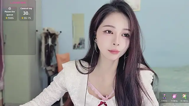 Sue101010 online show from 12-20-25, 03:08