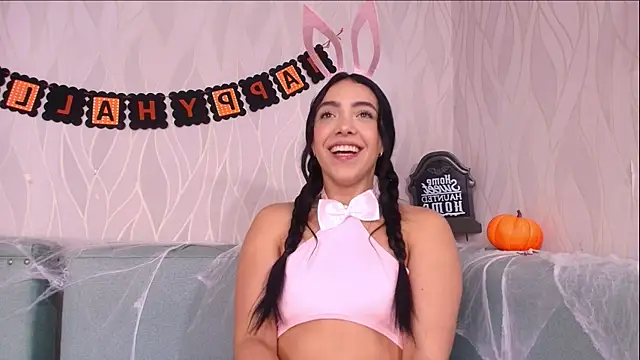 Snapshot of mia_scot chatting on 10-30-25, 11:55 mia scot online show from 10-30-25, 11:55