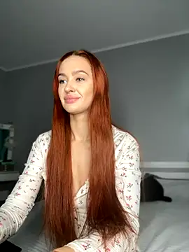 LittleFox    online show from 10-22-25, 06:35