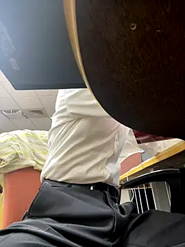 Daddygarry online show from 10-23-25, 12:26