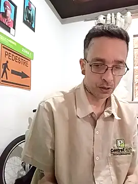 dinho carioca online show from 12-19-25, 10:33