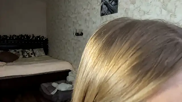 ElisabetLorney online show from 12-03-25, 08:12