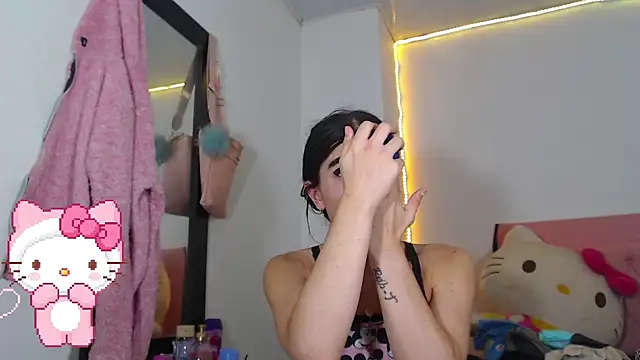 Snapshot of valentinat_fun chatting on 09-14-25, 11:15 valentinat fun online show from 09-14-25, 11:15
