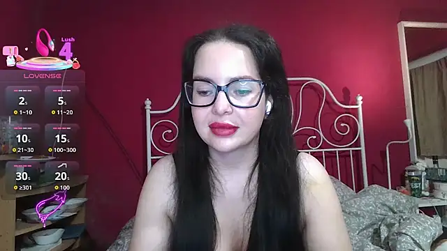 Snapshot of jistagirl chatting on 10-28-25, 10:45 jistagirl online show from 10-28-25, 10:45