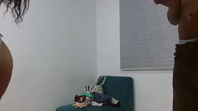 Snapshot of couples-hard-profond chatting on 09-24-25, 01:36 couples-hard-profond online show from 09-24-25, 01:36