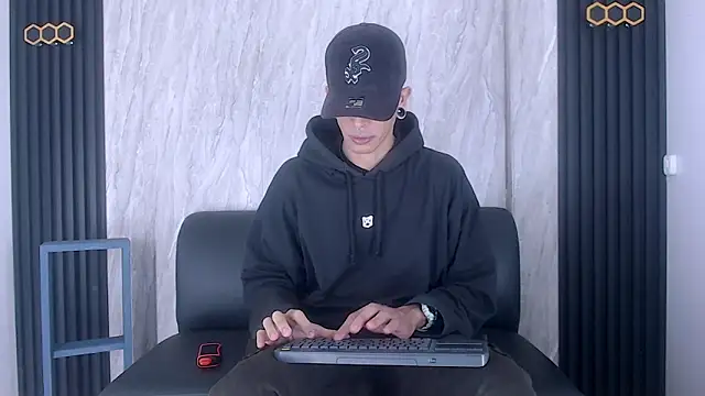 Franvill Trato online show from 10-12-25, 12:04