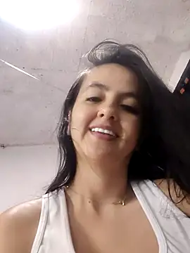 Snapshot of salo-rousee chatting on 10-21-25, 07:58 salo-rousee online show from 10-21-25, 07:58