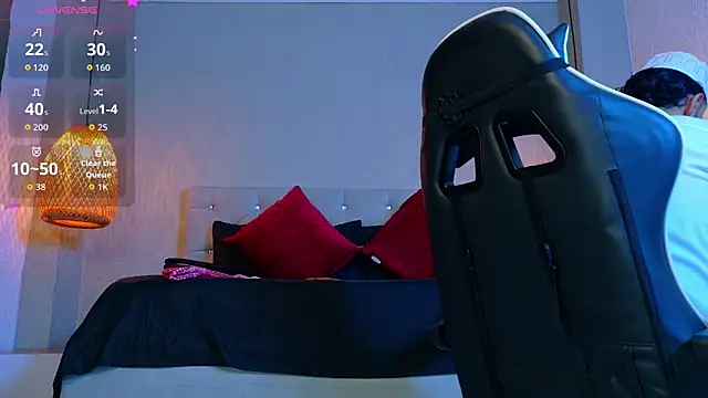 Thaiel Fosteer online show from 11-18-25, 07:02