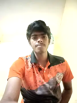 Snapshot of monster_33 chatting on 09-28-25, 04:01 monster 33 online show from 09-28-25, 04:01
