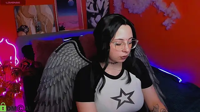 Penny Stanley online show from 12-19-25, 03:02