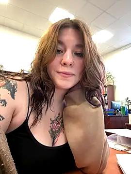 Mimiumuy online show from 10-17-25, 01:57