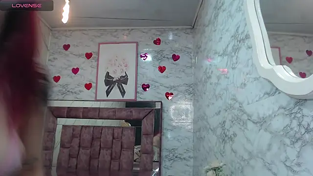 Red Bunny v online show from 10-20-25, 01:22