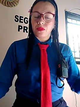 Snapshot of Hannah-colx chatting on 09-15-25, 12:38 Hannah-colx online show from 09-15-25, 12:38