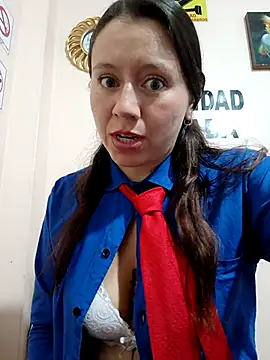 Snapshot of Hannah-colx chatting on 09-27-25, 04:50 Hannah-colx online show from 09-27-25, 04:50