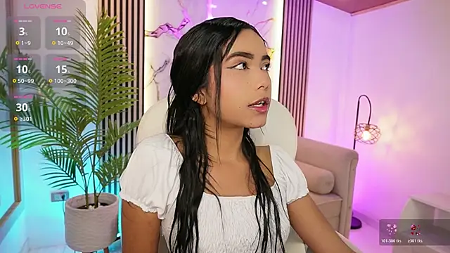 GiaNovak online show from 11-15-25, 01:29