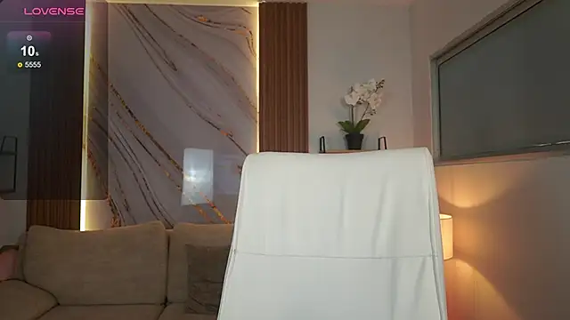 GiaNovak online show from 12-20-25, 07:10