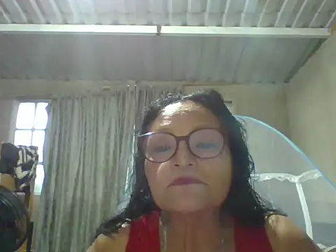Snapshot of _Cristal chatting on 09-22-25, 10:45 Cristal online show from 09-22-25, 10:45