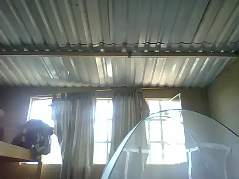 Snapshot of _Cristal chatting on 09-24-25, 05:16 Cristal online show from 09-24-25, 05:16