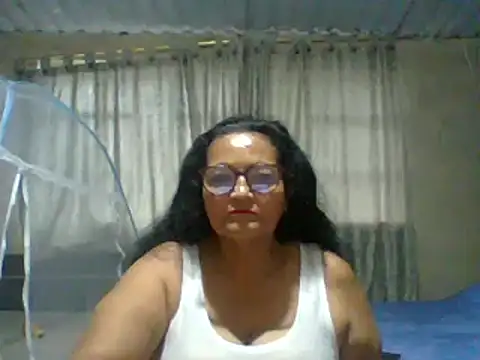 Snapshot of _Cristal chatting on 10-02-25, 11:50 Cristal online show from 10-02-25, 11:50