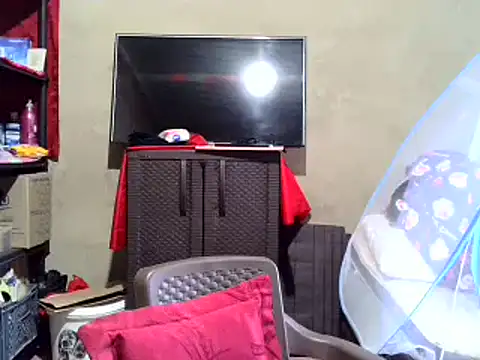 Snapshot of _Cristal chatting on 10-03-25, 12:24 Cristal online show from 10-03-25, 12:24