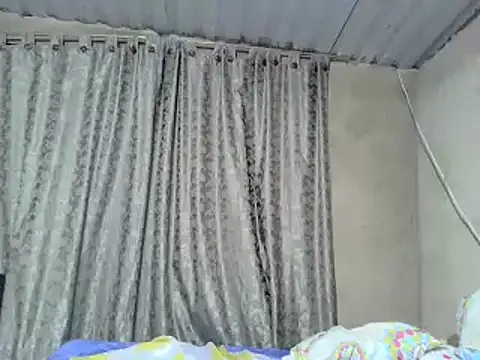 Snapshot of _Cristal chatting on 10-09-25, 01:25 Cristal online show from 10-09-25, 01:25