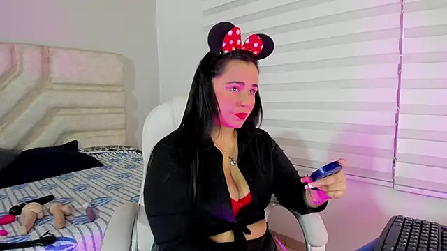  adahara queen online show from 10-16-25, 04:24