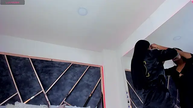 SusanaHenao online show from 11-12-25, 05:35