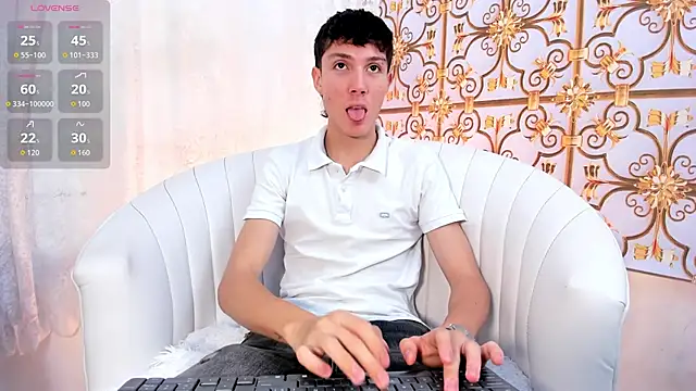 LittleDanny  online show from 03-28-26, 03:33