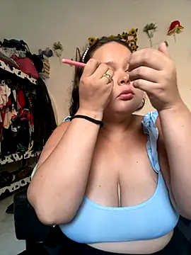 Snapshot of luna_sweet16 chatting on 09-22-25, 12:40 luna sweet16 online show from 09-22-25, 12:40