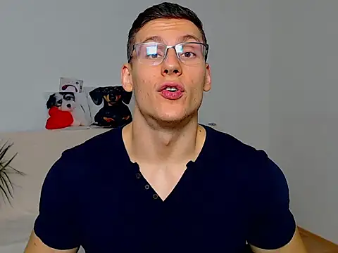 ZeinMiracles online show from 10-23-25, 06:28