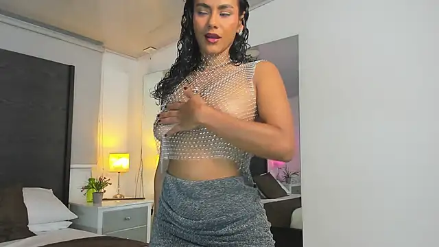 Snapshot of im_emma_ chatting on 09-21-25, 02:35 im emma online show from 09-21-25, 02:35