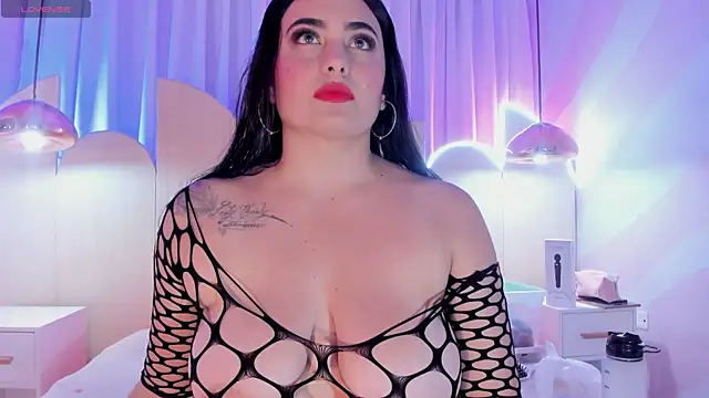 Snapshot of sofiiacarson chatting on 02-06-26, 07:28 sofiiacarson online show from 02-06-26, 07:28