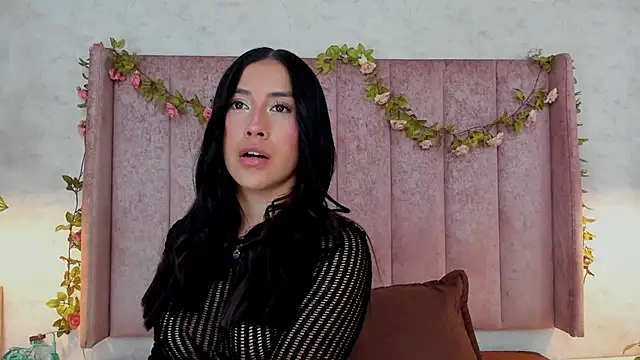 Snapshot of AnyaJay chatting on 02-19-26, 09:44 AnyaJay online show from 02-19-26, 09:44