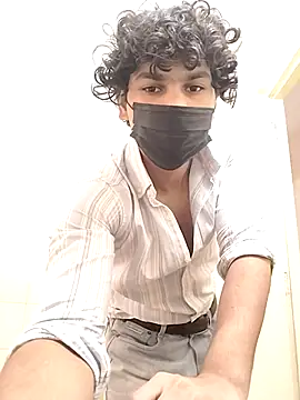 Snapshot of Goodmens5 chatting on 10-16-25, 08:59 Goodmens5 online show from 10-16-25, 08:59