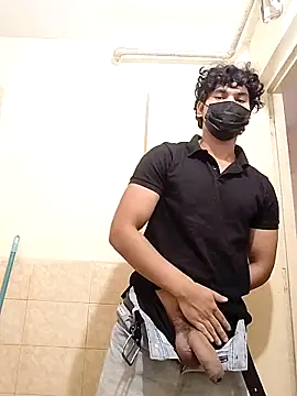 Snapshot of Goodmens5 chatting on 10-31-25, 08:59 Goodmens5 online show from 10-31-25, 08:59