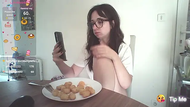 CornetDeGlace online show from 09-19-25, 01:45