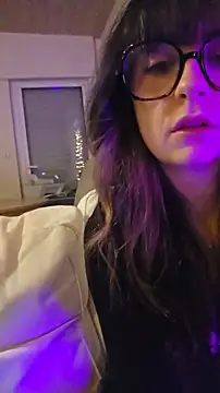 CornetDeGlace online show from 11-09-25, 07:34