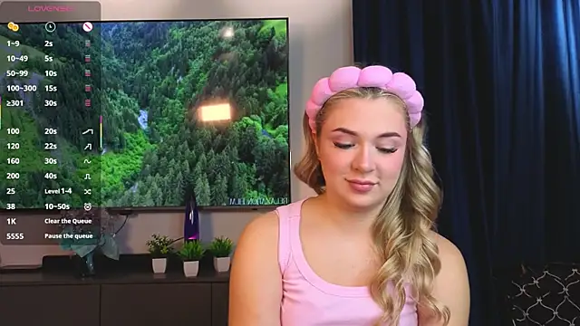 AliaBuerstatte online show from 10-07-25, 08:06