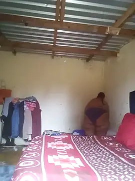 Curvycandy95 online show from 11-06-25, 05:41