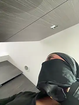 AlannaEvons online show from 12-16-25, 03:28