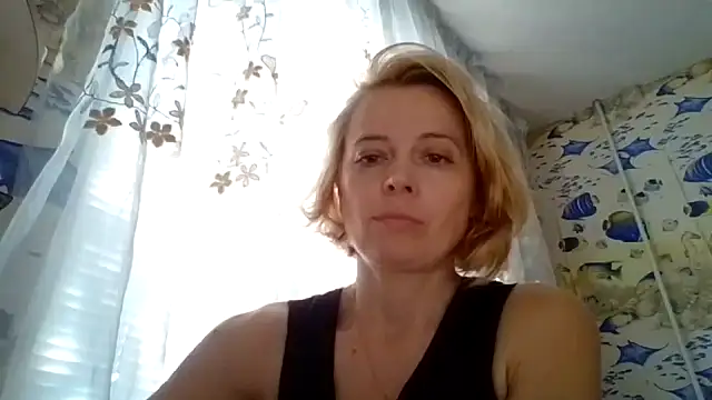 LiluXRose online show from 09-19-25, 01:01