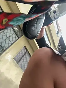 -Mia1 online show from 11-04-25, 03:22