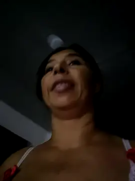 maleja23 online show from 10-01-25, 02:28