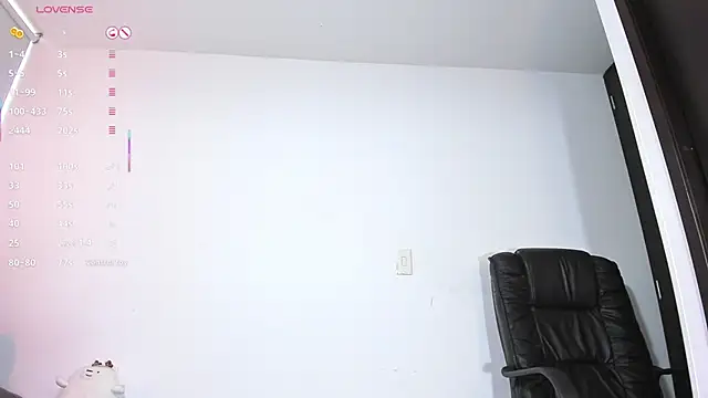 ValerieInk online show from 11-26-25, 01:01