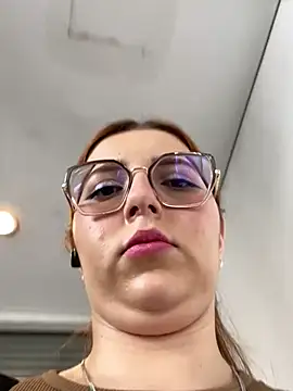 CoraVibes online show from 03-04-26, 05:52