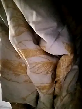 Snapshot of Bennteny67 chatting on 10-29-25, 06:59 Bennteny67 online show from 10-29-25, 06:59