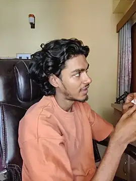 thecatfish online show from 10-31-25, 04:13