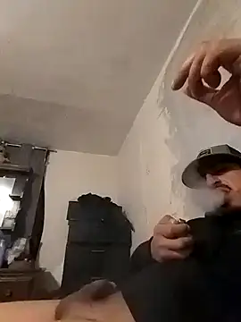 Snapshot of Arce92 chatting on 01-17-26, 10:35 Arce92 online show from 01-17-26, 10:35