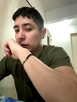 Snapshot of 9999Alez chatting on 09-25-25, 09:07 9999Alez online show from 09-25-25, 09:07