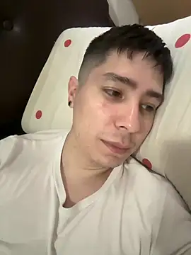 Snapshot of 9999Alez chatting on 10-16-25, 07:59 9999Alez online show from 10-16-25, 07:59